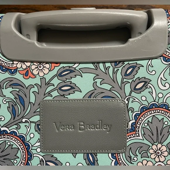 Vera Bradley Rolling Suitcase in RETIRED Fan Floral - Picture 9 of 13